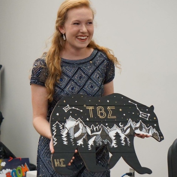 Meet your Posher, Olivia - Picture 3 of 7